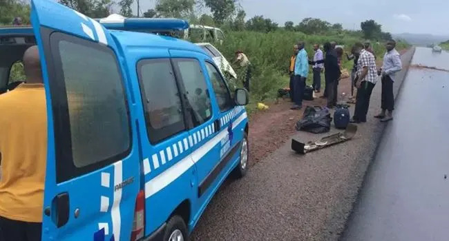 5 Killed, 10 Injured In Abeokuta–Lagos Highway Crash