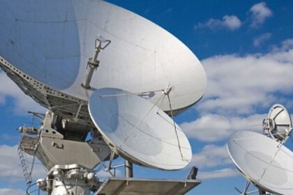 The Federal Government has set the deadline for digital TV switch over and targets 40 million households with 100 free-to-air channels