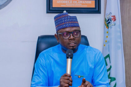 FG to Replace NYSC Khaki Uniform with Adire in Major Reform of 53-Year-Old Scheme